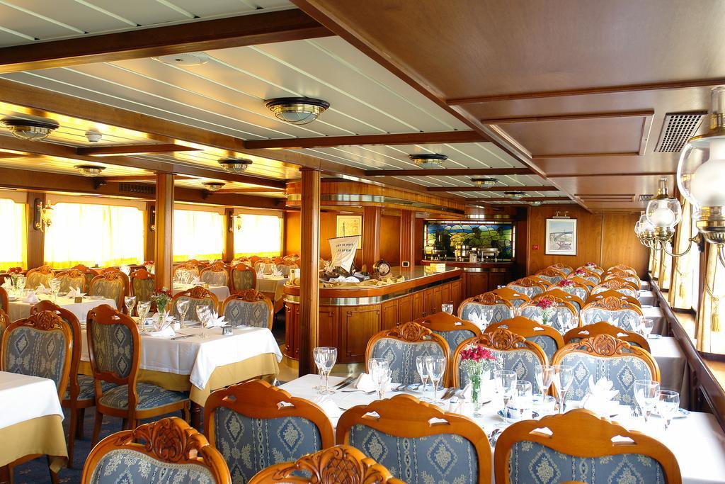 פורטו Invicta Ribeira Boat Hotel מראה חיצוני תמונה