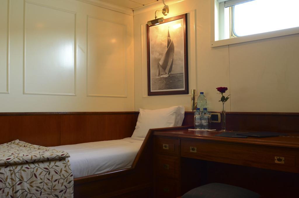 פורטו Invicta Ribeira Boat Hotel מראה חיצוני תמונה
