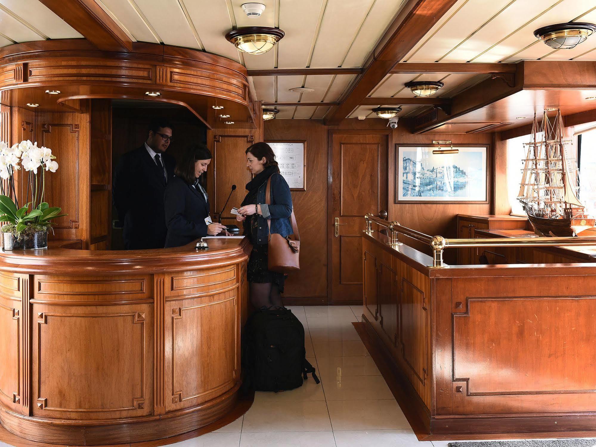 פורטו Invicta Ribeira Boat Hotel מראה חיצוני תמונה